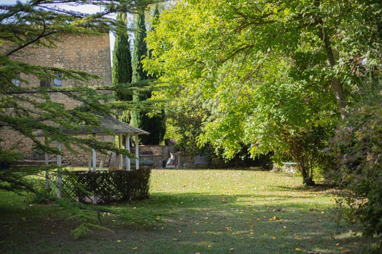 Le Vieux Moulin De Jouques Bed and Breakfast Eksteriør billede