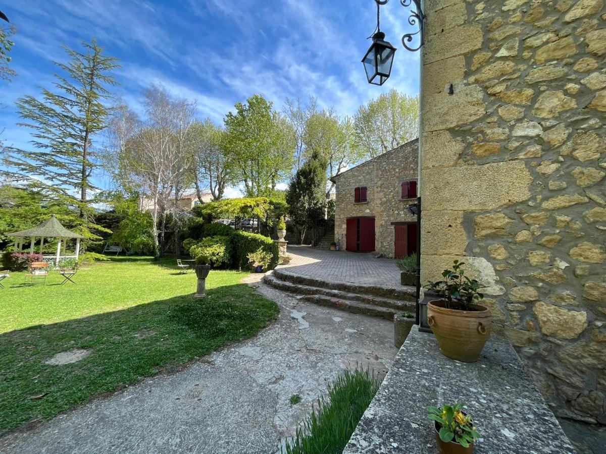 Le Vieux Moulin De Jouques Bed and Breakfast Eksteriør billede